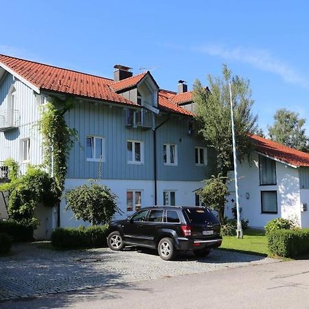 Ruhiges Garten-Studio Chiara Gstadt Laeufers Chiemsee Holiday Home クシュタット・アム・キームゼー エクステリア 写真